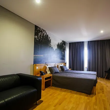 Burguezia Do Leitao Hotel Casal Comba