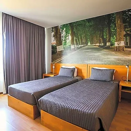 Hotel Burguezia Do Leitao 3*